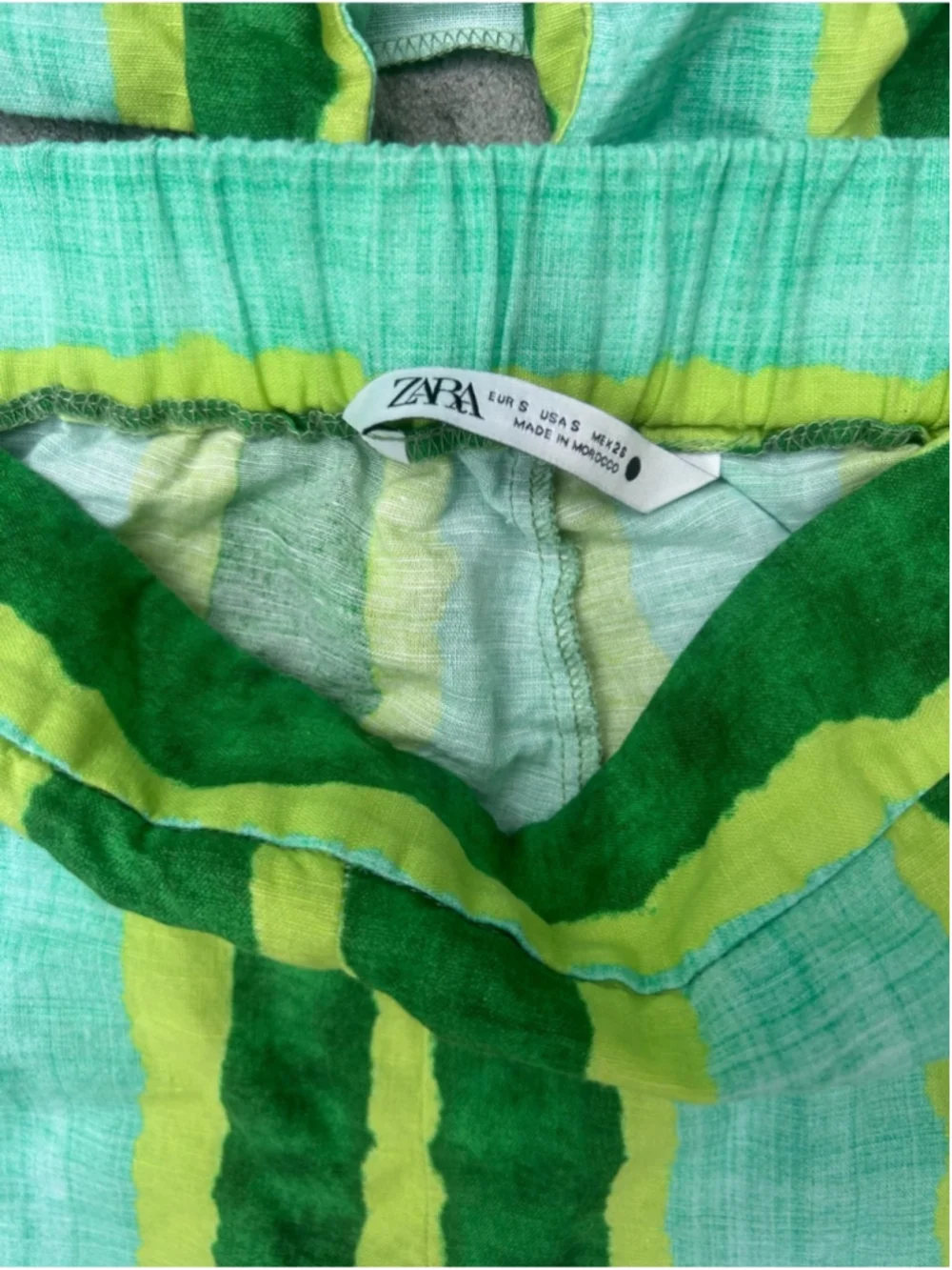Zara Striped Linen Blend Two-Piece Set Top: Medium | Pants: Small